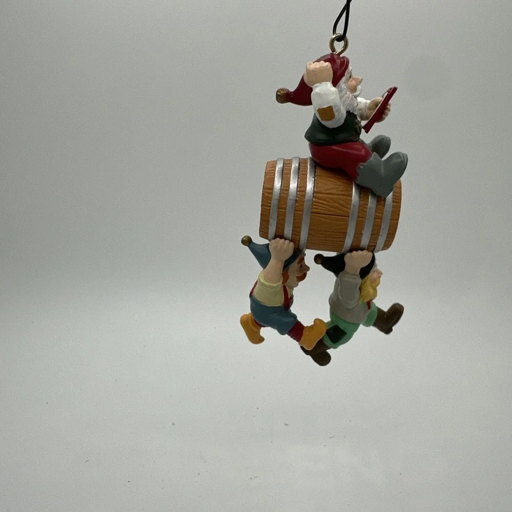 Vntg Coca-Cola Bottling Works Collection Elves Delivering Coke to N Pole 1997